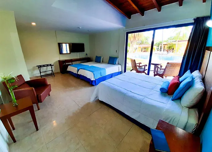 Hesperia Playa El Agua